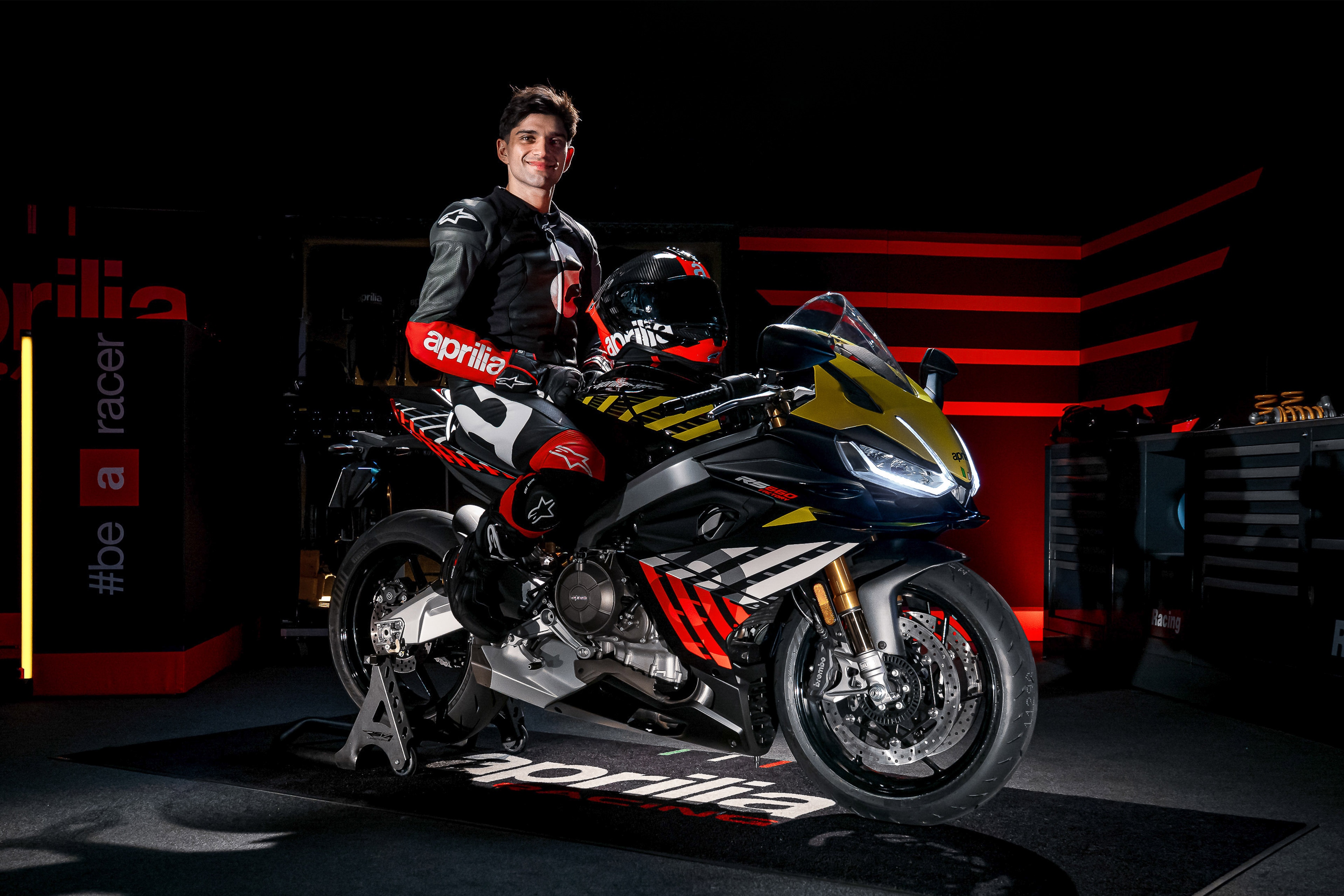 Aprilia RS 660 Factory (35kW): pret, culori, consum