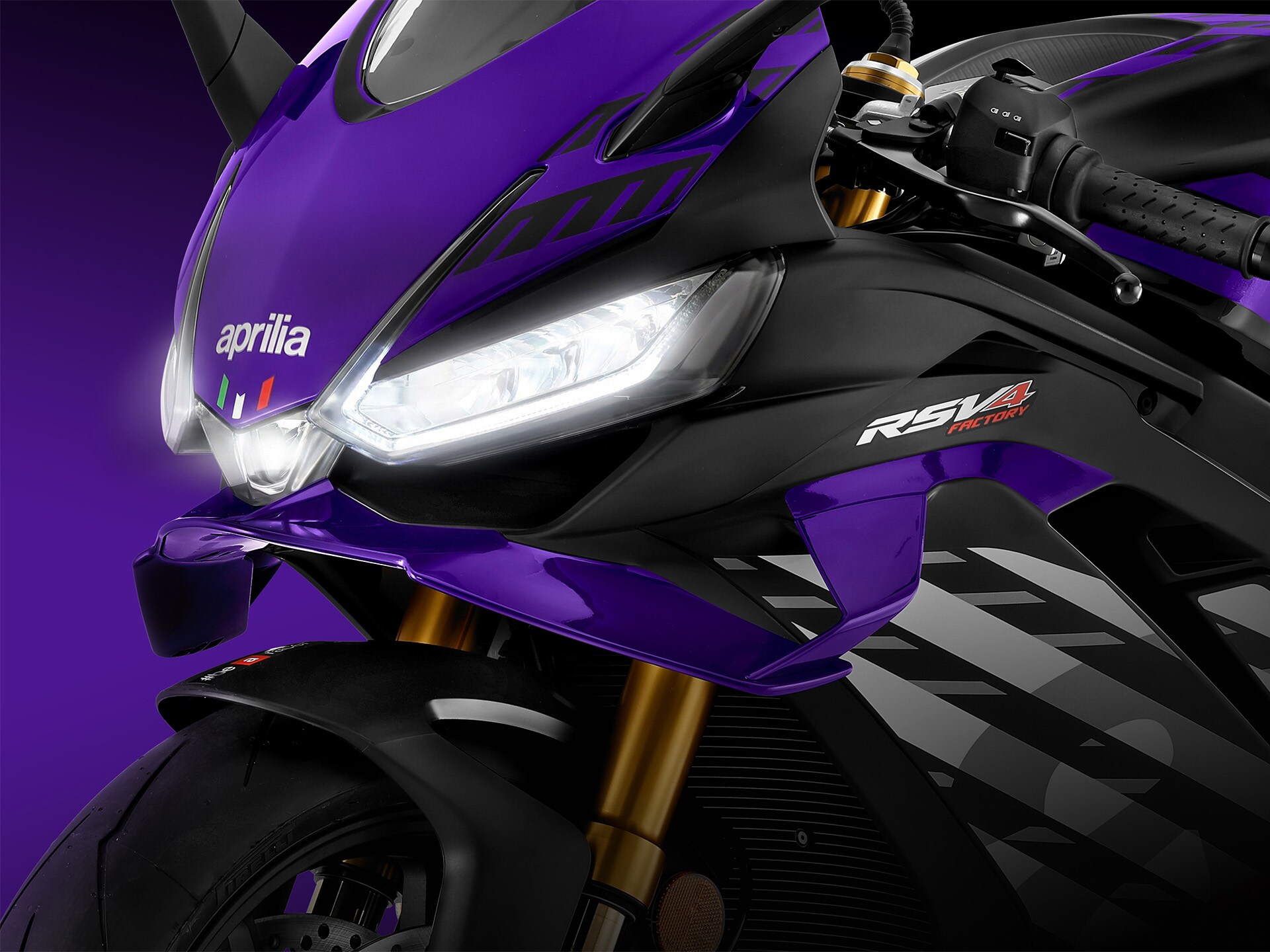 Aprilia RSV4：スーパーバイク、スポーツバイク 1000cc、1100cc バイク