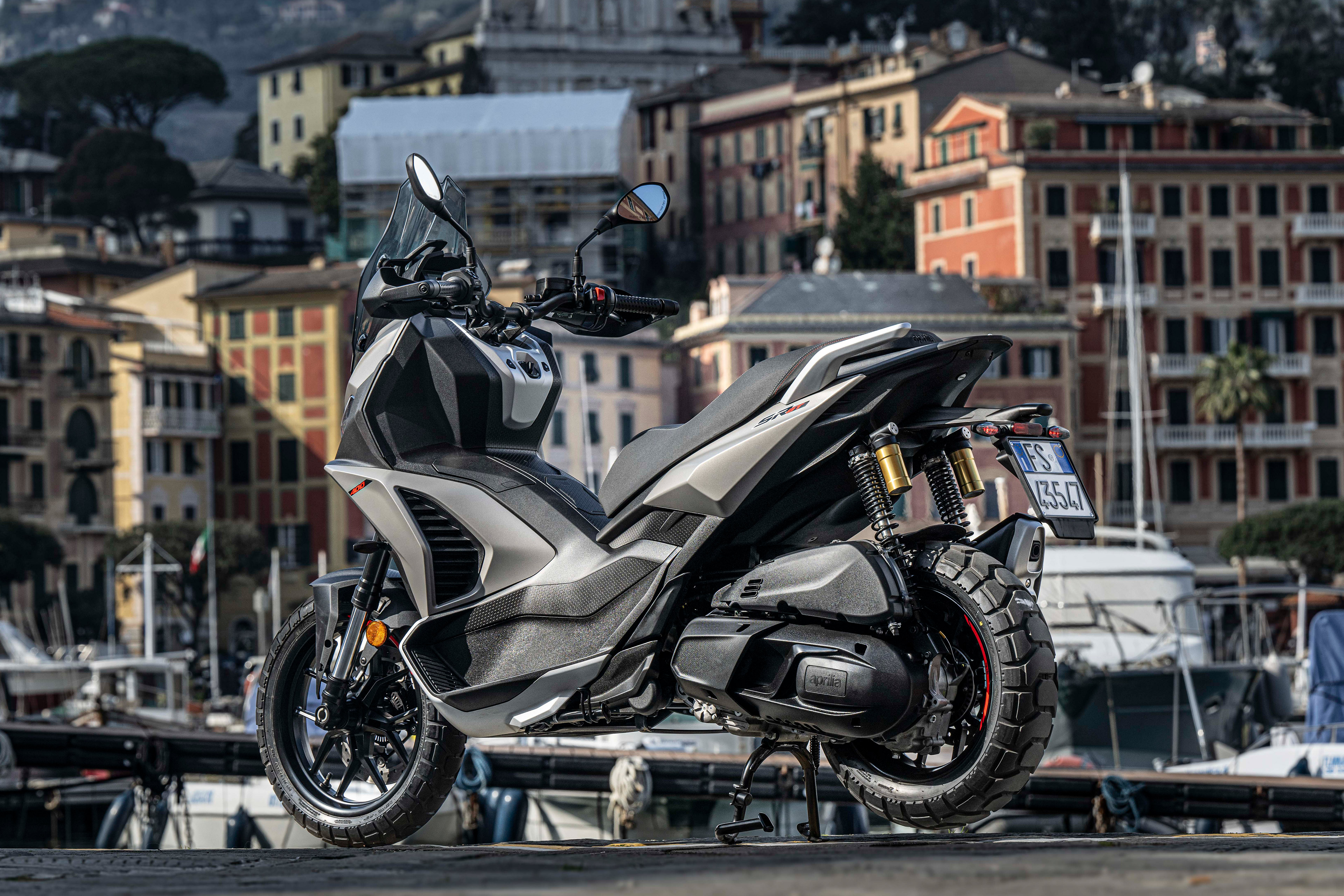 Aprilia SR GT 400 — sfeerbeeld 3